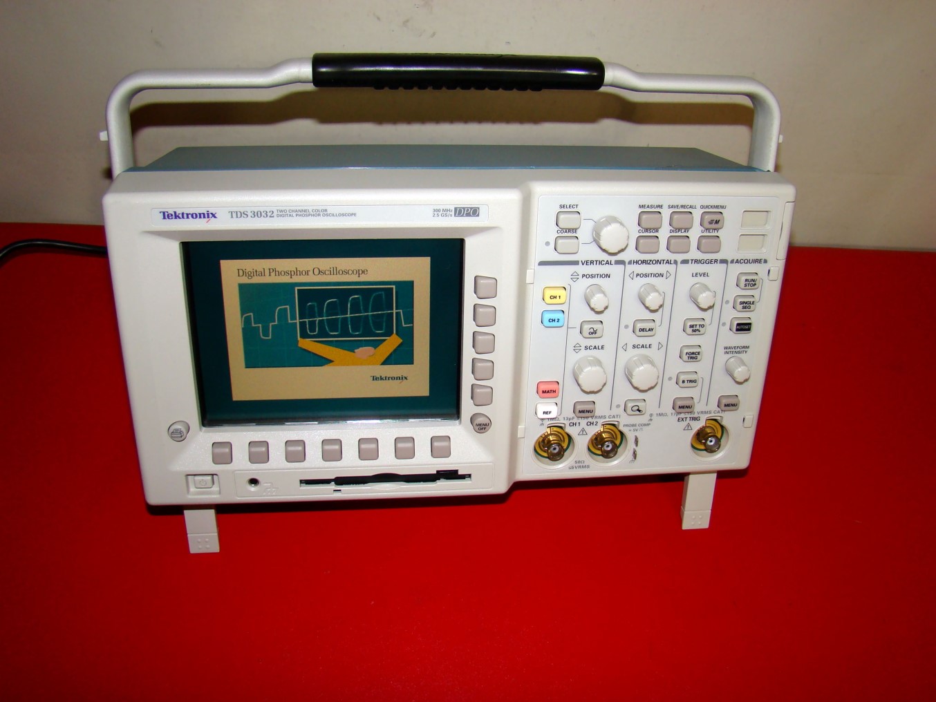 Tektronix_TDS3032_2-