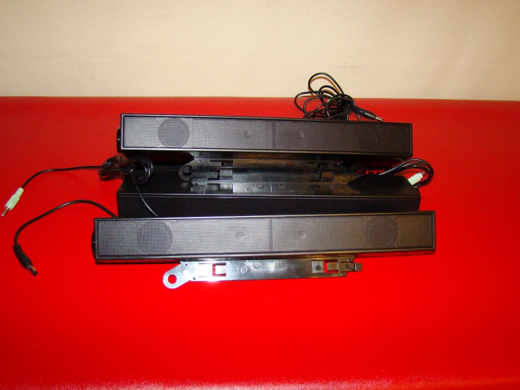 LOT OF 4 DELL AX510 / AX510PA COMPUTER SPEAKER BARS FOR DELL MONITORS