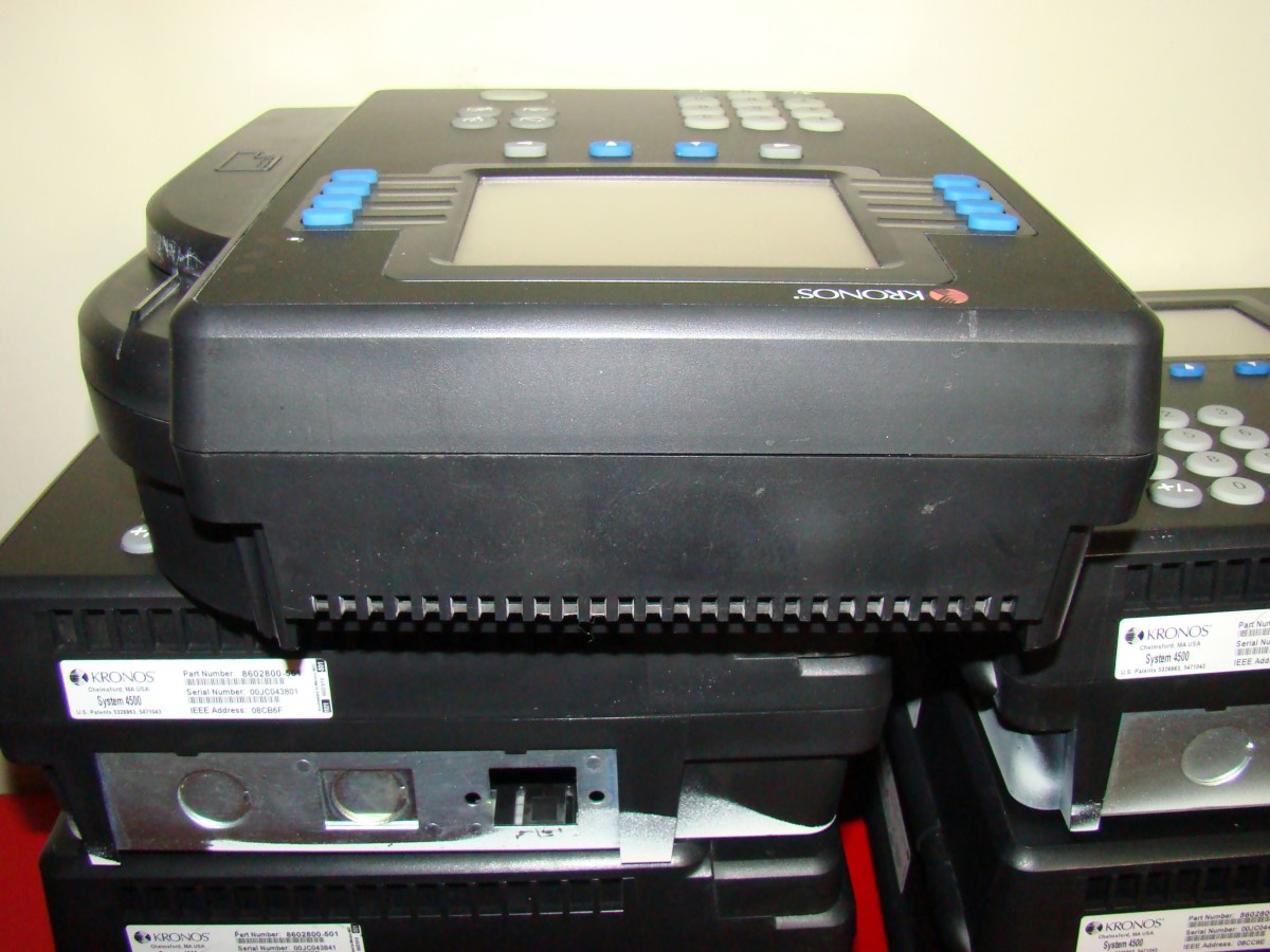 Kronos 8602800501 System 4500 Digital Badge Time Clock With Power