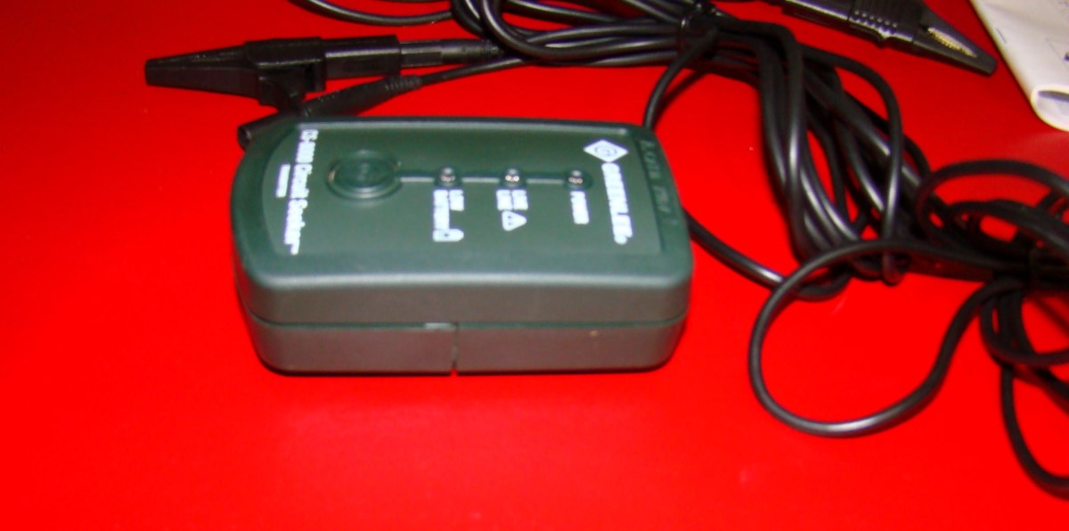 Greenlee CS8000 Circuit Seeker Tracer Finder Transmitter Missing