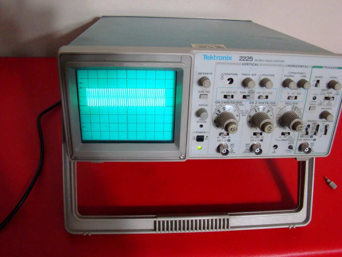 TEKTRONIX 2225 ANALOG OSCILLOSCOPE 50MHz DUAL CHANNEL ANALOG SCOPE