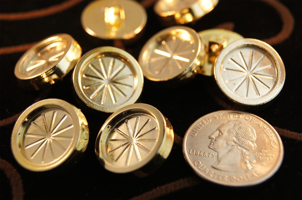 Fashion Plastic Gold Shank Buttons