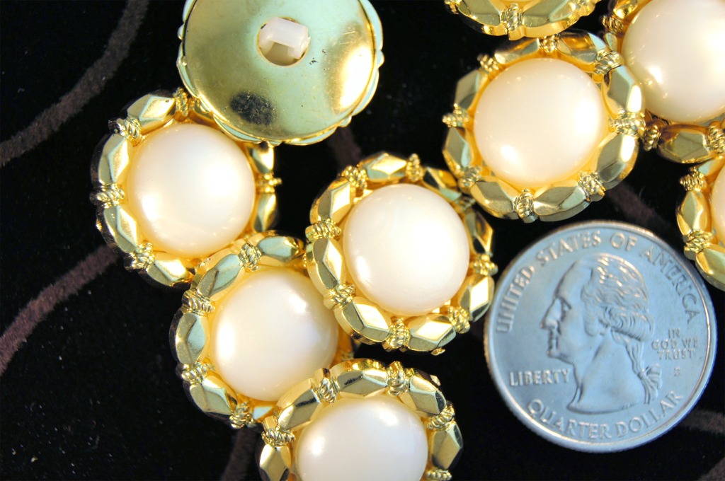 Pearl Look Fashion Gold Buttons