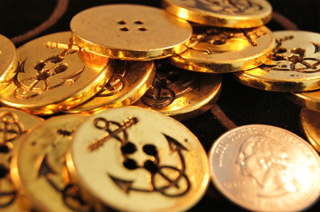4 Hole Anchor Gold Buttons