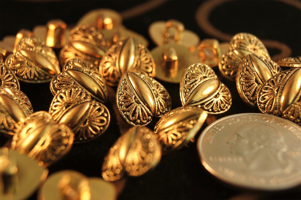 Gold Metal Heart Shank Buttons