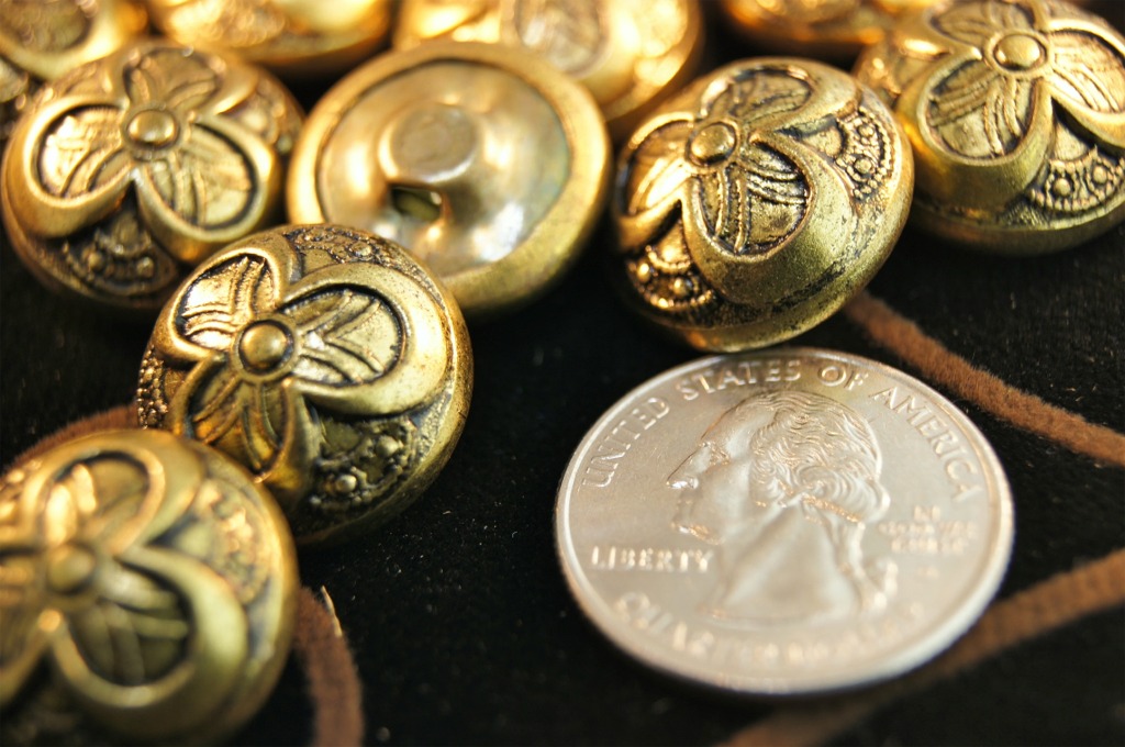 Vintage Gold Metal Flower Dome Buttons