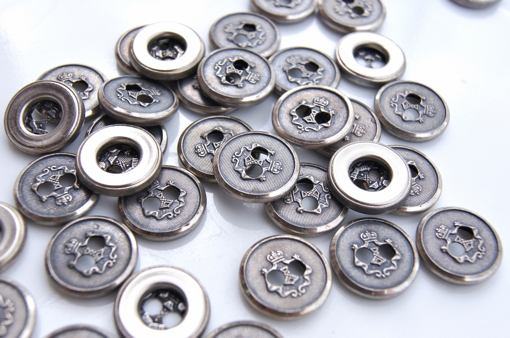2 Hole Vintage Embossed Silver Metal Buttons 