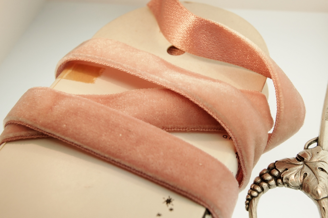 Swiss Satin Back Mauve Pink Velvet Ribbon