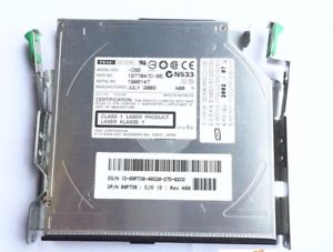 Dell Poweredge 2950 Server CD-Rom Drive Module IDE CD-244E 1977047N-D0 UD458