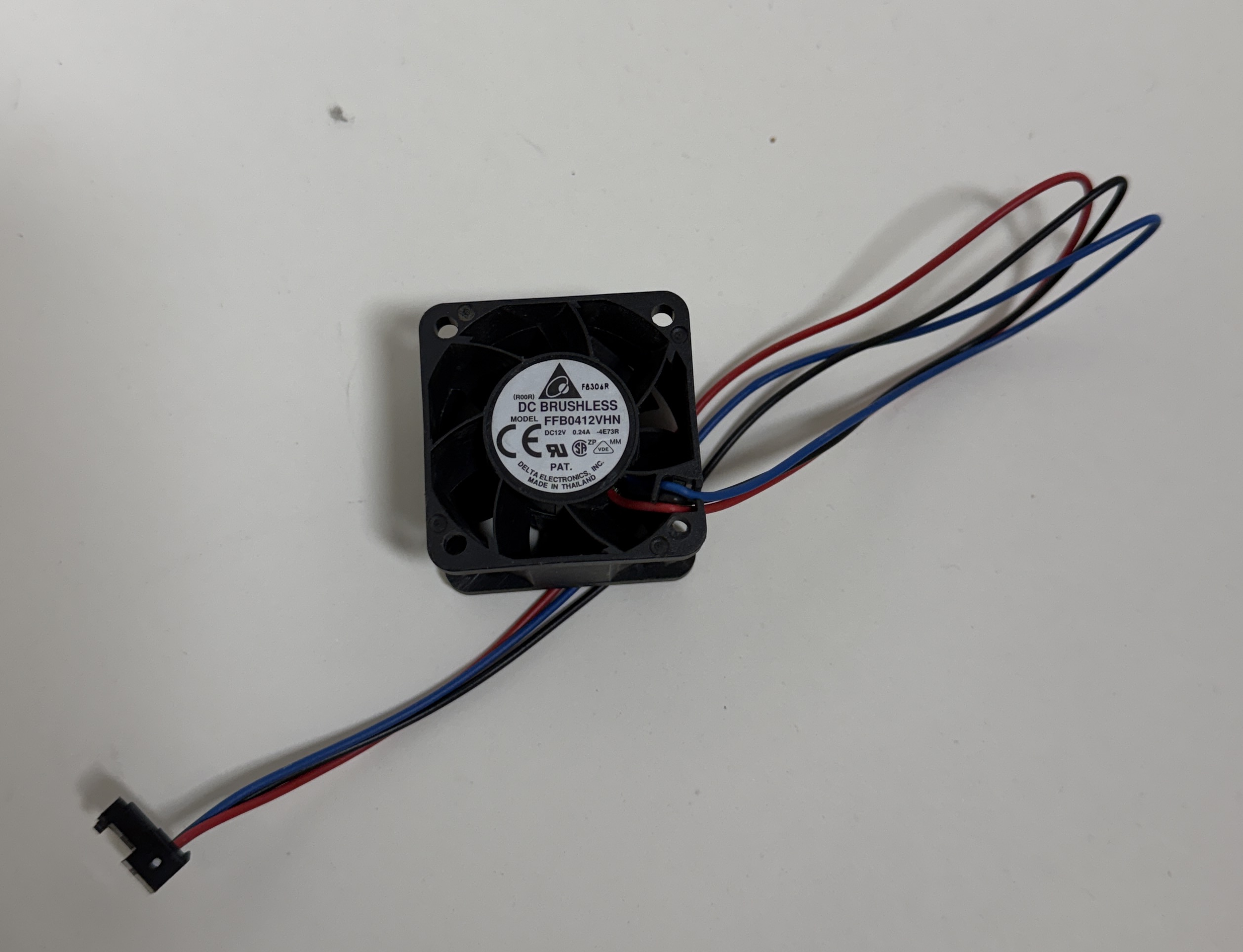 Delta Fan FFB0412VHN-4E73R