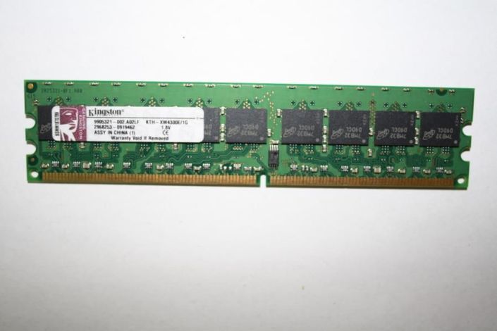 Kingston Technology Company Kingston 1GB DDR SDRAM Memory Module - KTH-DL385/1G