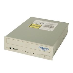PLEXTOR PX-W1210TS PlexWriter 12 x10 x32 SCSI internal (PXW1210TS) - BEIGE