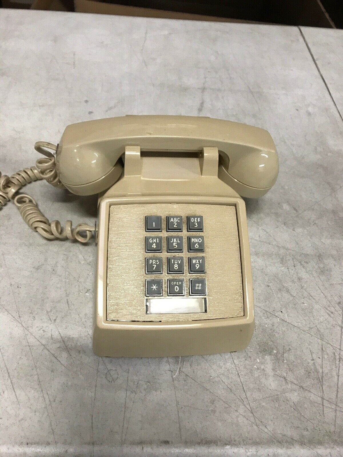 ITT Vintage phone 250044-mba-20m 6-95 RJ11C